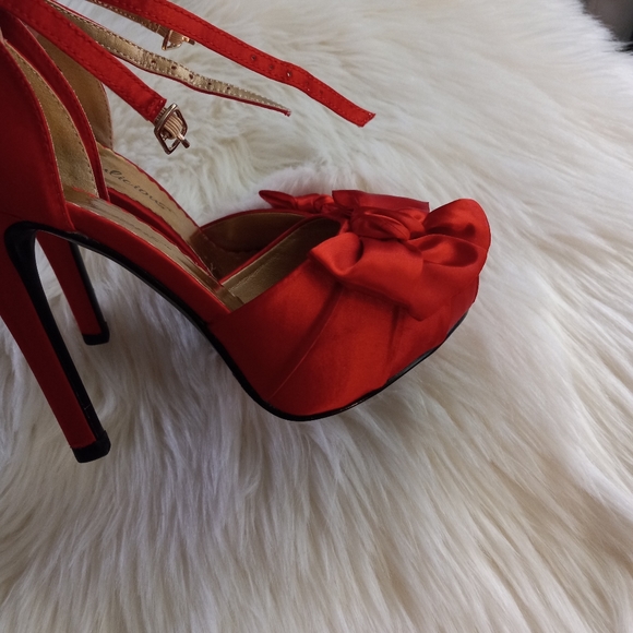 Fabulicius Red heel New - Picture 3 of 8